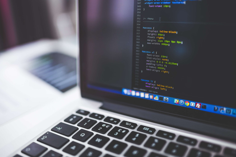 Programación para niños y jóvenes: aprender y jugar en línea